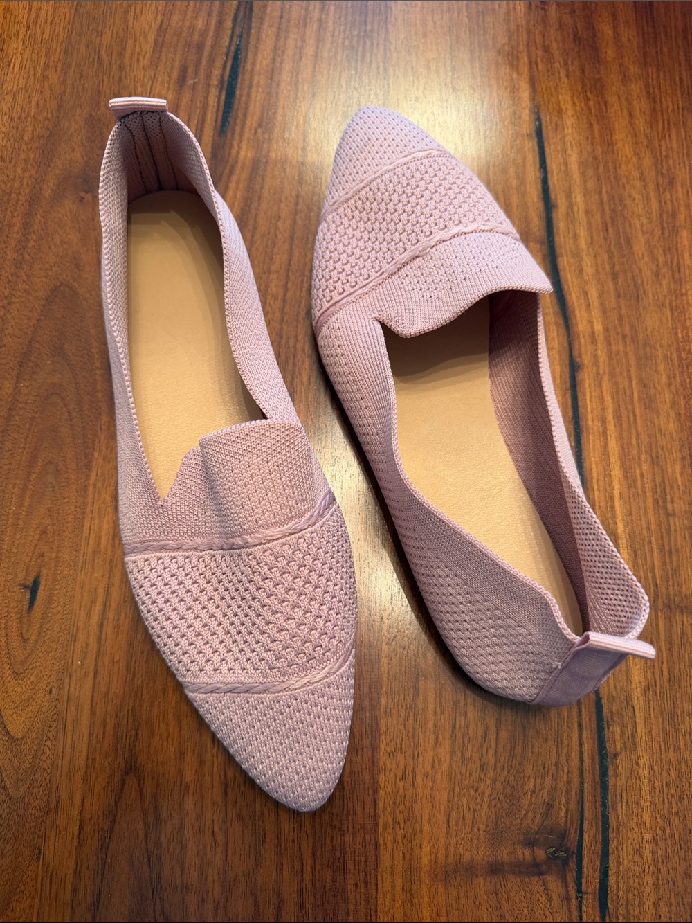 Size 8 Pointed Knit Flats in Blush Pink